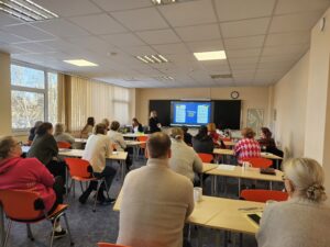 pedagogi sanāksmē klausās